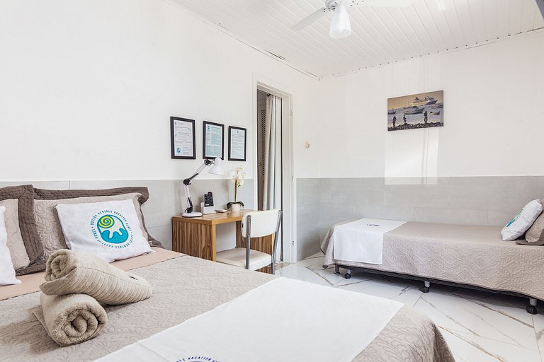 Beautiful Downtown Apartment 10 Minutes from Rua das Pedras